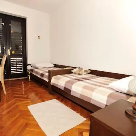 شقة Seaview Ema *