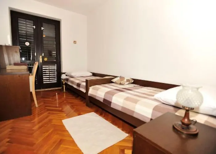 Appartement Seaview Ema *